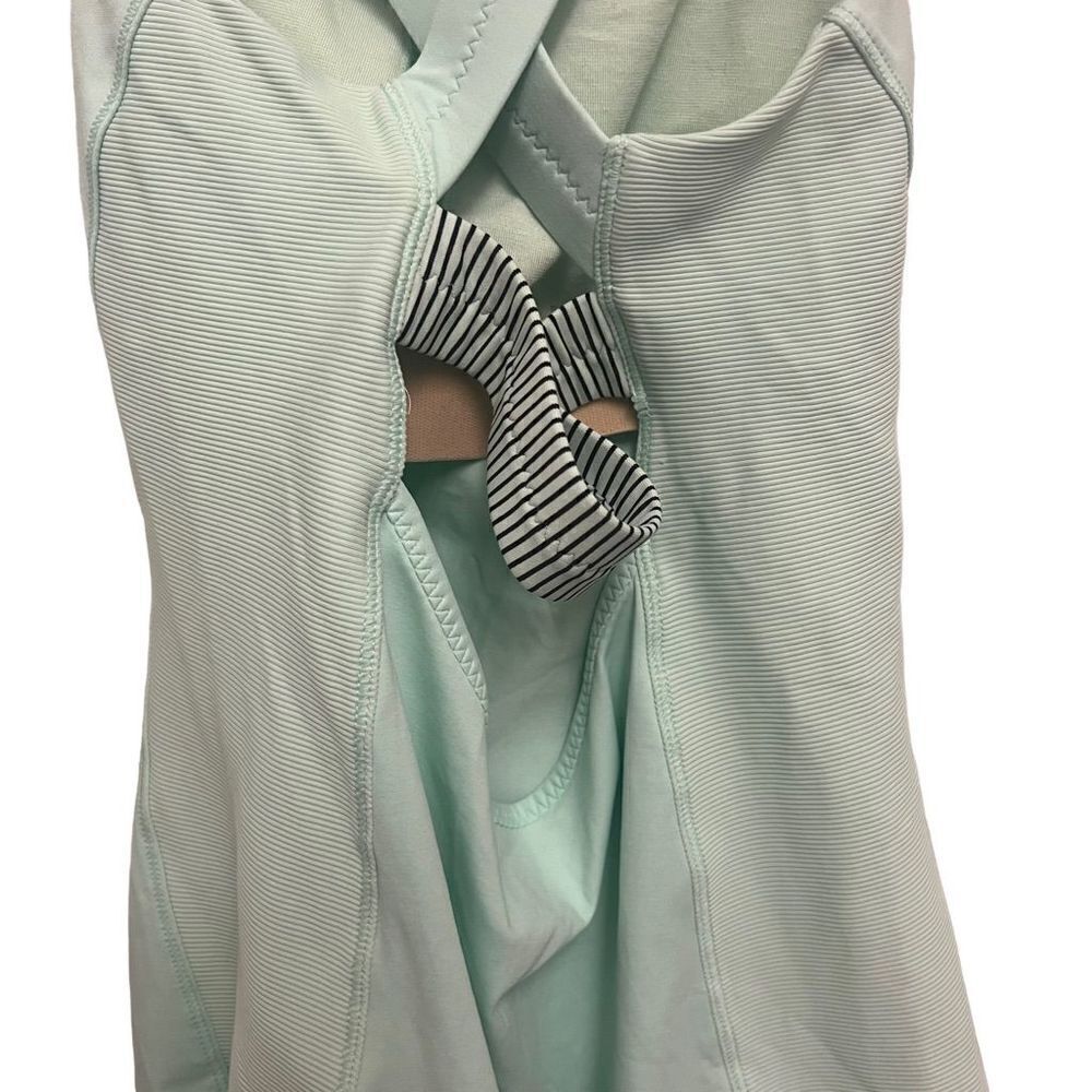 Lululemon Mint Racerback Tank Size 6 - Picture 4 of 6